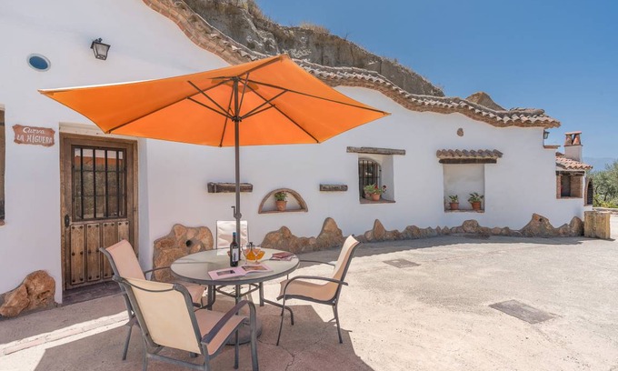 Guadix House | 45 m² House ∙ 2 bedrooms ∙ 4 guests