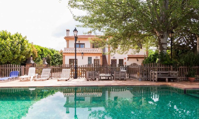 Padul Cottage | 478 m² Cabin ∙ 5 bedrooms ∙ 16 guests