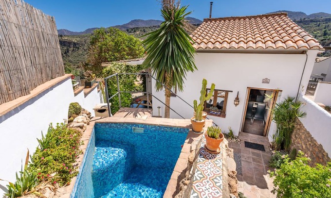 Albunuelas House | 50 m² House ∙ 1 bedroom ∙ 4 guests