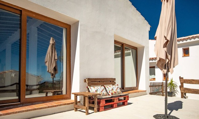 Castril House | 500 m² House ∙ 8 bedrooms ∙ 18 guests