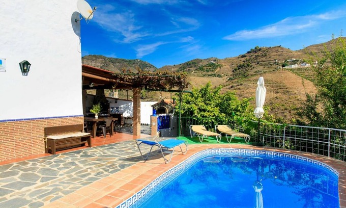 Almunecar Villa | 70 m² Villa ∙ 2 bedrooms ∙ 4 guests