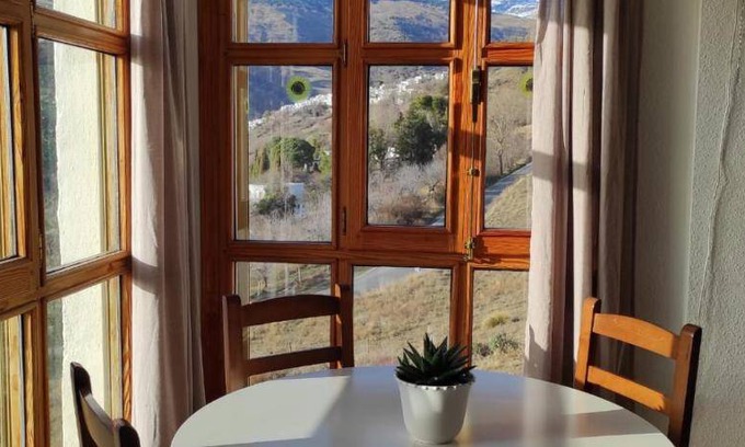 Bubion Apartment | 72 m² Apartment ∙ 2 bedrooms ∙ 6 guests