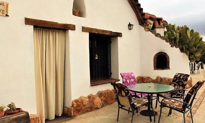 Fonelas House | 75 m² House ∙ 2 bedrooms ∙ 5 guests