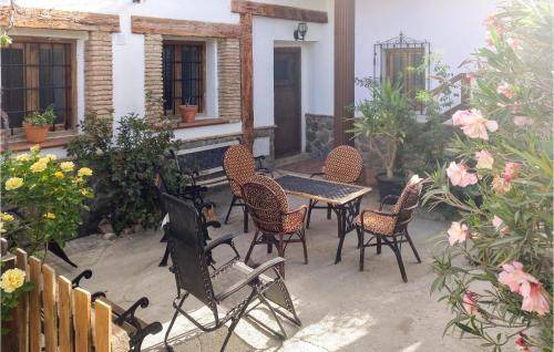 Baza House | 80 m² House ∙ 2 bedrooms ∙ 4 guests