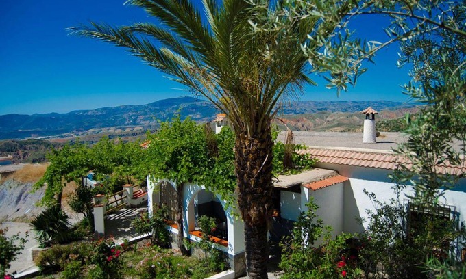 Nechite House | 83 m² House ∙ 3 bedrooms ∙ 8 guests