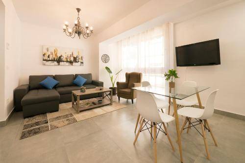 Figares Apartment | 85 m² Apartment ∙ 3 bedrooms ∙ 5 guests
