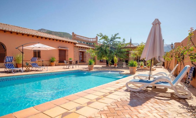 Padul Villa | 85 m² Villa ∙ 2 bedrooms ∙ 5 guests