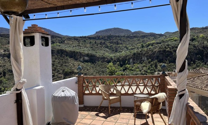 Albunuelas Villa | 95 m² Villa ∙ 2 bedrooms ∙ 4 guests