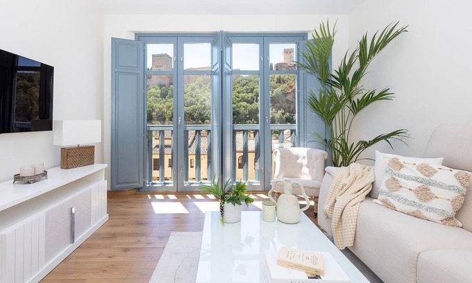 San Pedro Apartment | A Piece of Heaven over the Alhambra 2br
