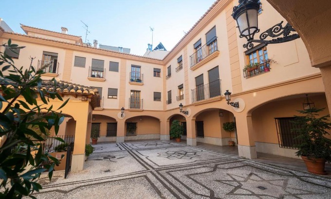 Granada City Center Apartment | APARTAMENTO ADULTOS CENTRO N V 1 free parking