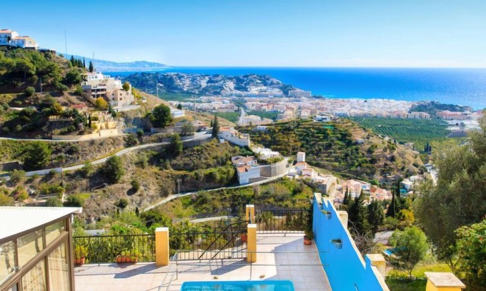 Almunecar Apartment | Apartment Rancho Rio Verde in Almuñécar - 4 persons, 2 bedrooms