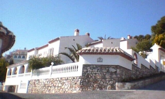 Velilla-Taramay Villa | Beautiful villa, panoramic views of sea and mountains, close to town