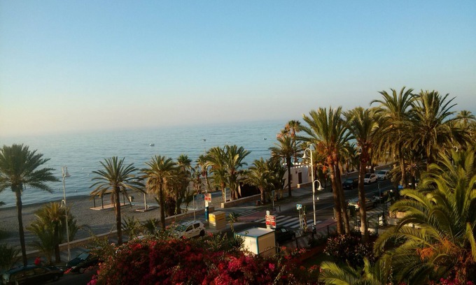 Velilla-Taramay Apartment | BIG LUXURIOUS FLAT WITH SEA VIEW UP TO SIX PEOPLE. WIFI.PARKING.BIKES