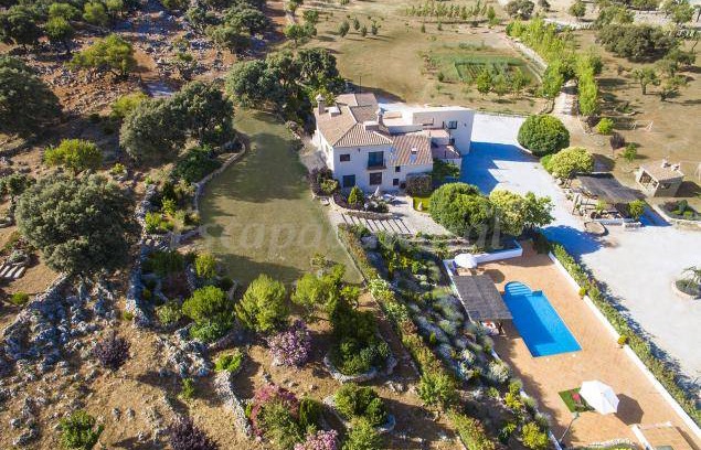 Alhama de Granada Cottage | Cabin ∙ 6 bedrooms ∙ 20 guests