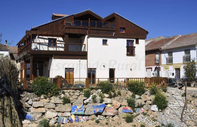 Pinos Puente Cottage | Cabin ∙ 8 bedrooms ∙ 33 guests
