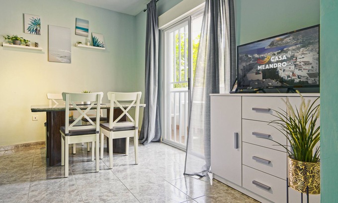 La Herradura Apartment | Casa Meandro: 9min➟⛱️⋆Terrace⋆Garage Parking⋆AC⋆WiFi⋆Washing Machine