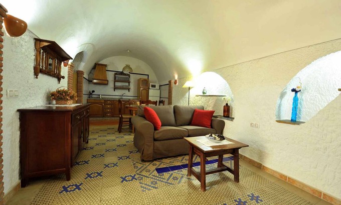 Benalua de Guadix Apartment | Holiday apartment with terrace