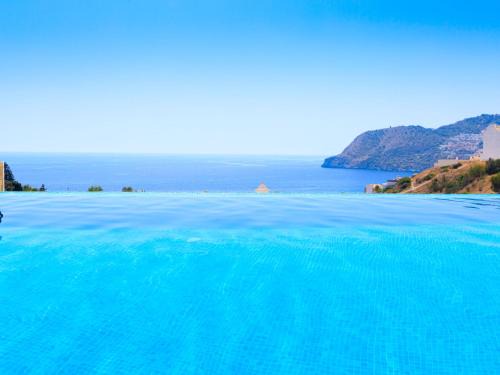 La Herradura House | Holiday Home Creativo by Interhome