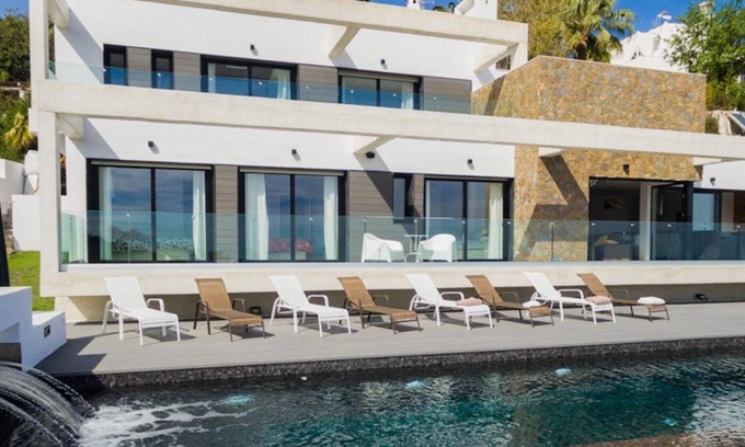 Salobrena Villa | Luxury villa with heated pool and sea views