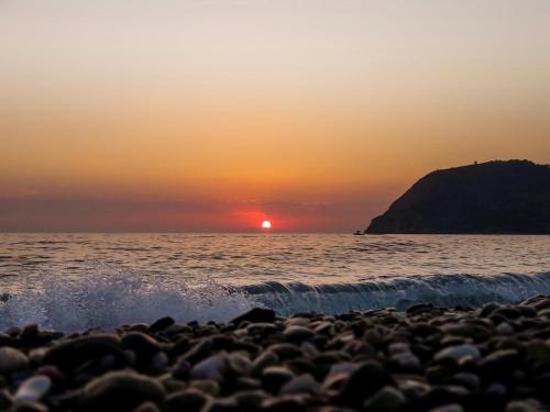 La Herradura Apartment | Precioso apartamento cerca del mar con wifi, piscina y parking