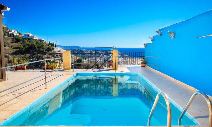 Almunecar Apartment | Rancho Rio Verde