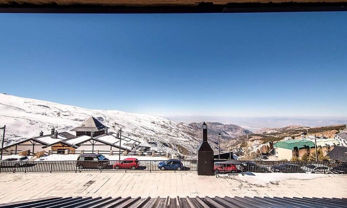 Pradollano Apartment | Ski in the Sun - Vistas, garaje interior y acceso directo a pistas