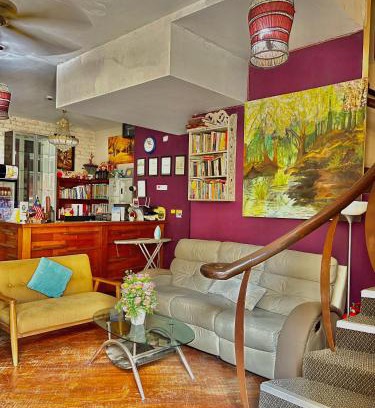 Chinatown Hostel | The Explorers Guesthouse and Hostel