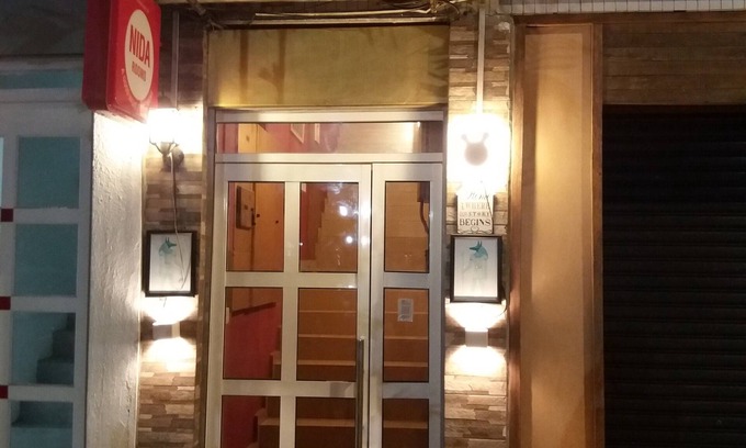 Chinatown Hostel | This hotel is next to mrt pasar seni station