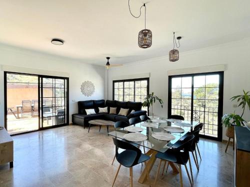 Velilla-Taramay House | Villa in Velilla with Pool near Beach