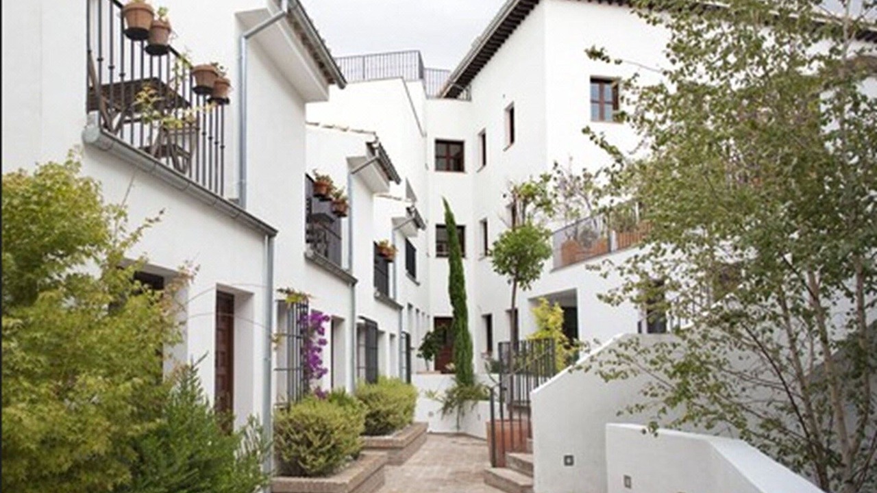 Photo of Buildings in Albaicin