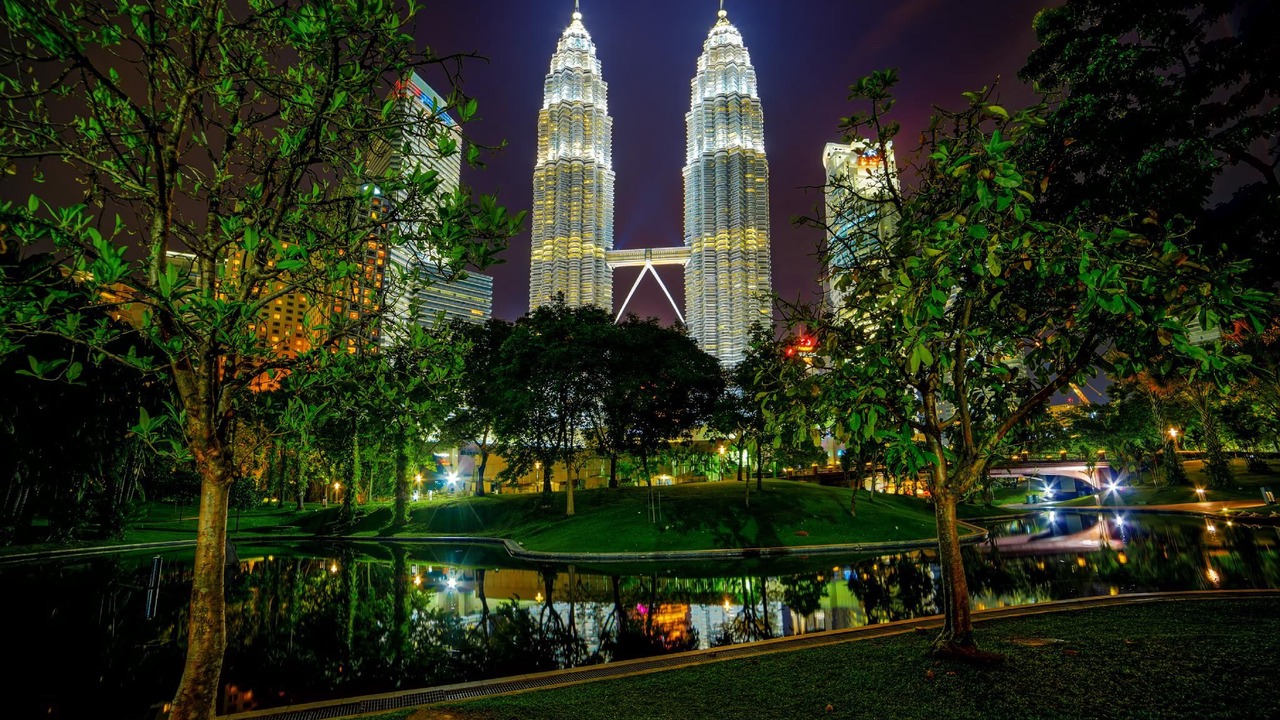 Photo of Buildings in Imbi