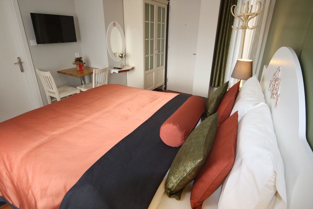 Photo of Bedroom in Gumussuyu Mahallesi