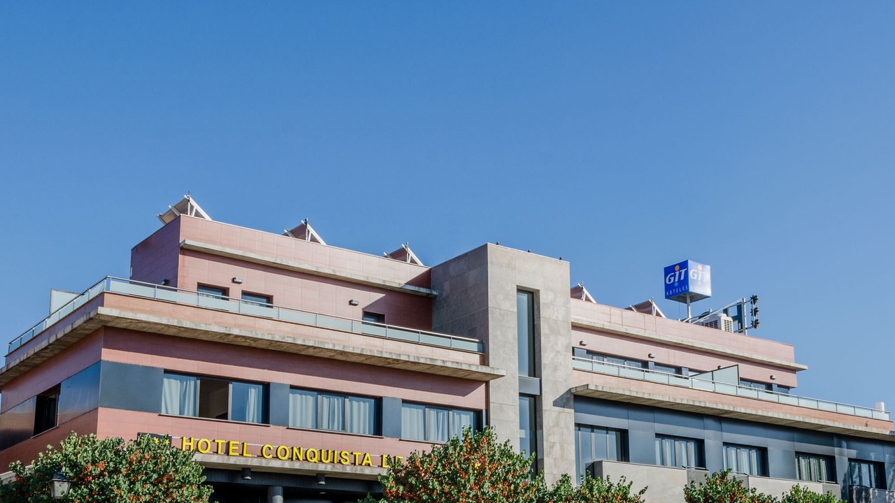 Photo of Buildings in Peligros