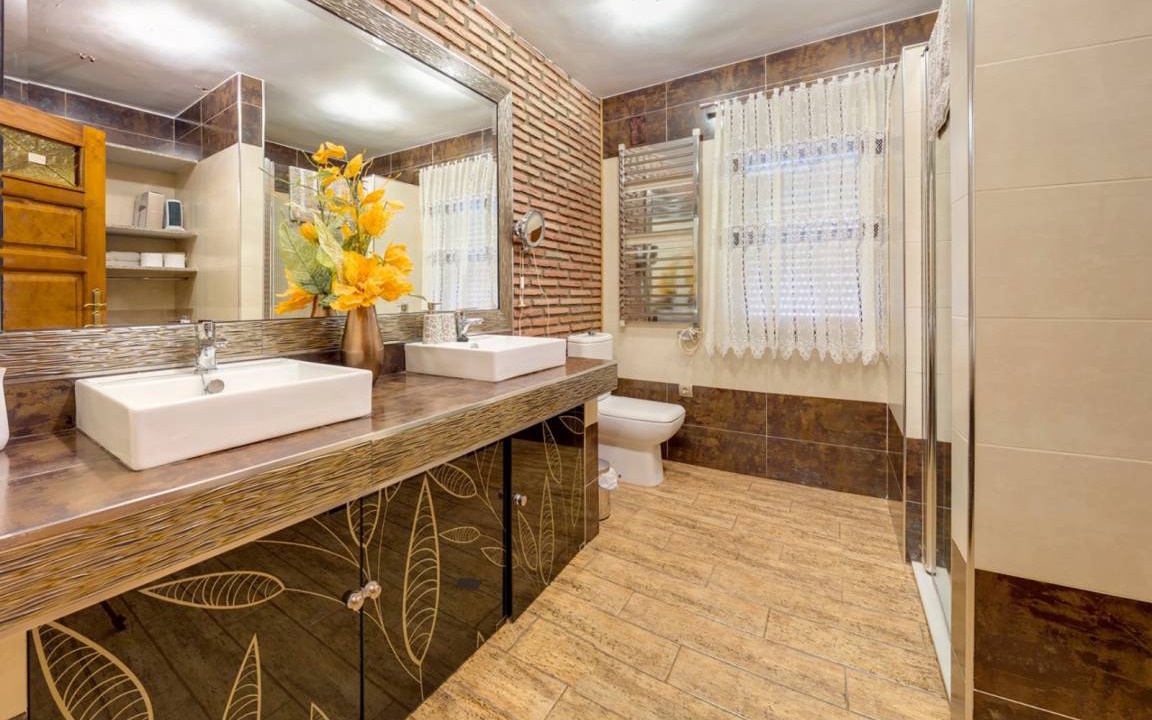 Photo of Bathroom in Padul