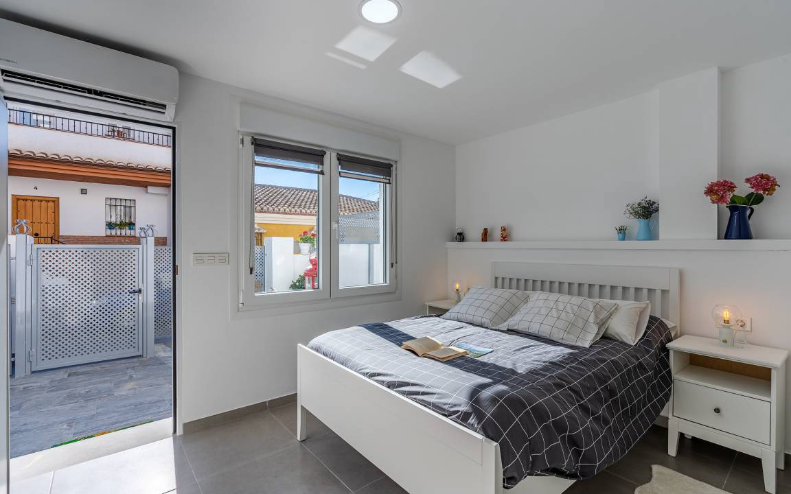 Photo of Bedroom in Melegis