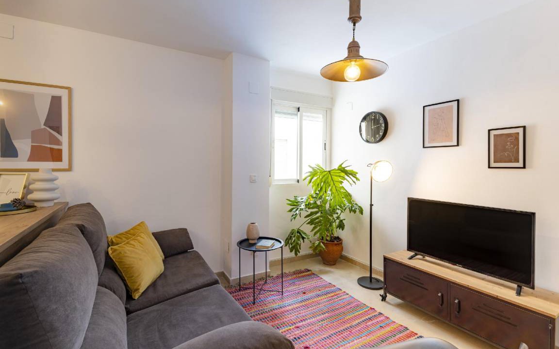 Photo of Livingroom in Central District