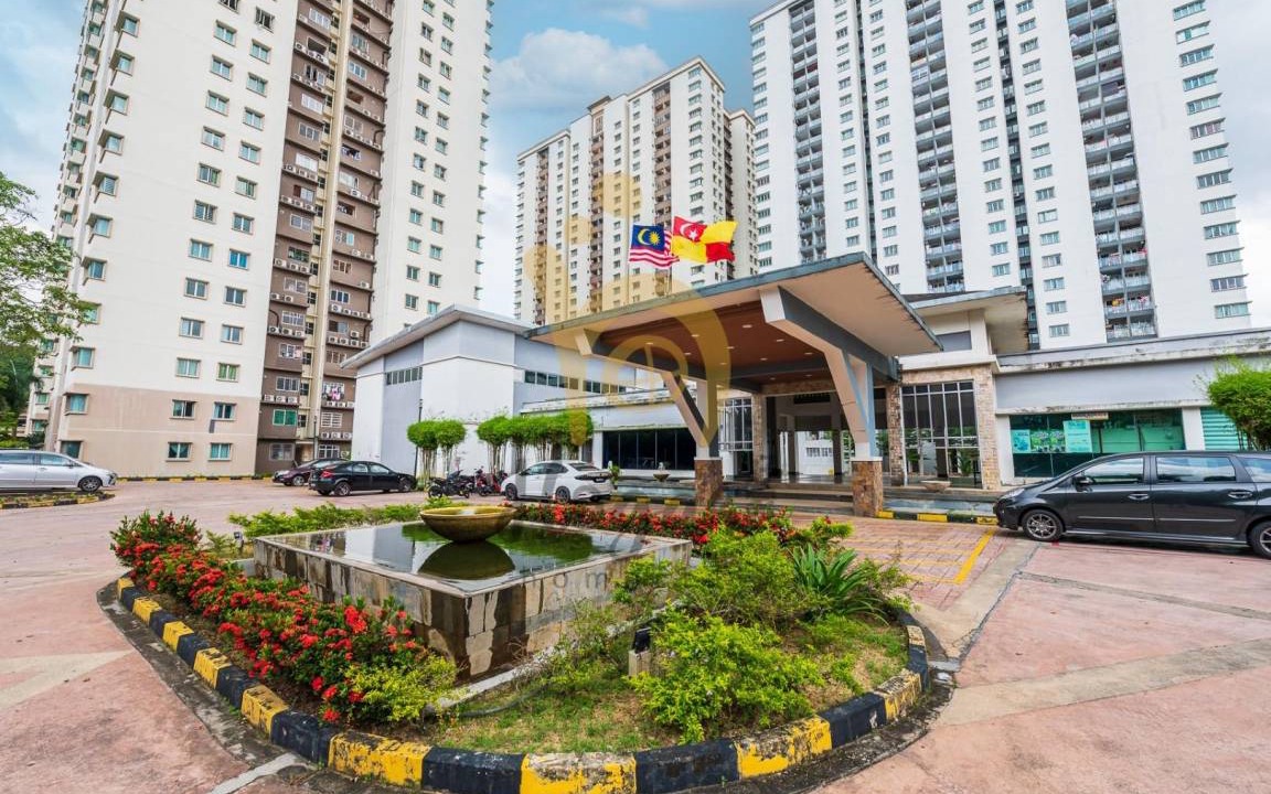 Photo of Buildings in Seri Kembangan