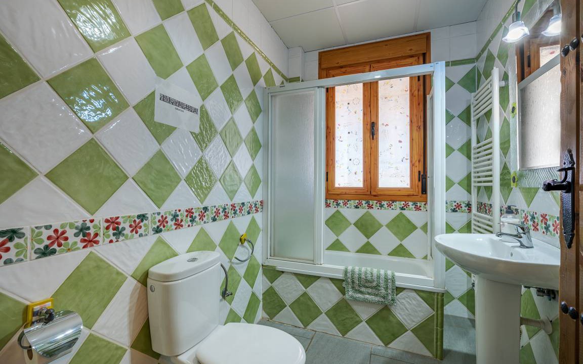 Photo of Bathroom in Cogollos de Guadix