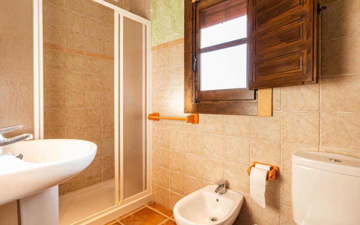 Photo of Bathroom in Melegis