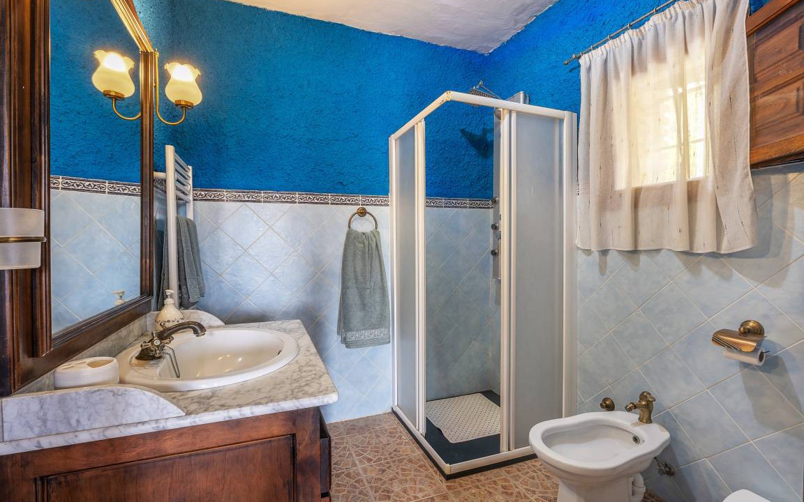 Photo of Bathroom in Orgiva