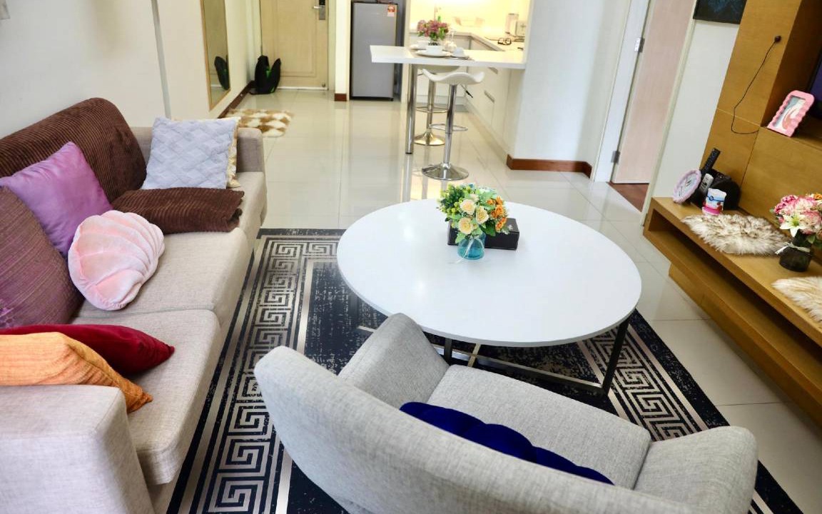 Photo of Livingroom in Golden Triangle