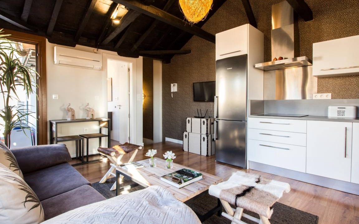 Photo of Livingroom in Central District