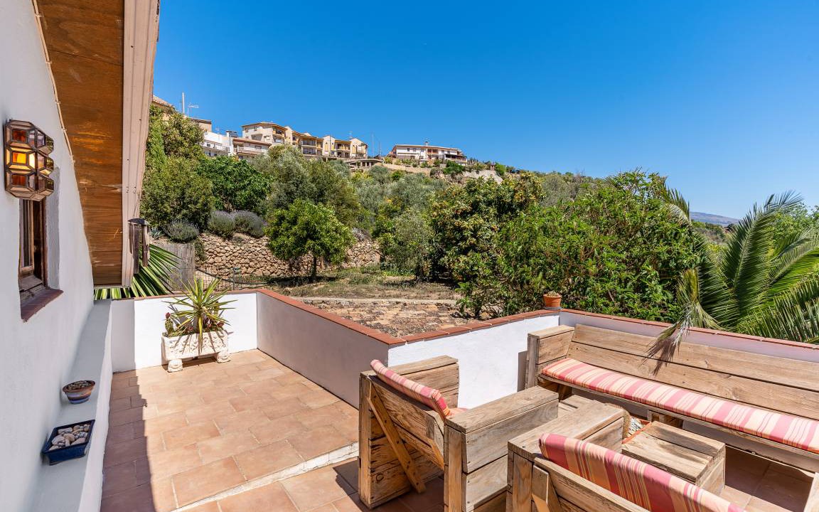 Photo of Patio Balcony in Albunuelas