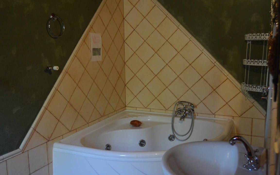 Photo of Bathroom in Algarinejo