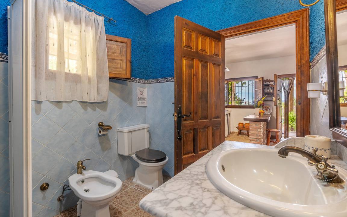 Photo of Bathroom in Orgiva