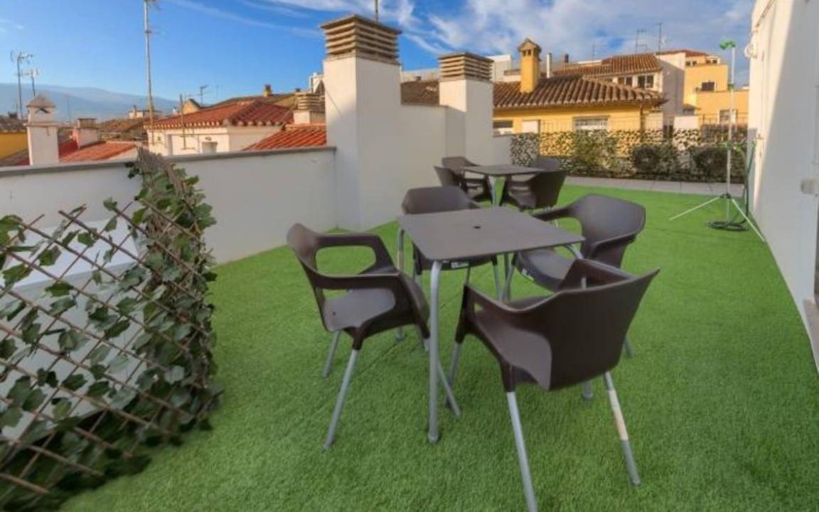Photo of Patio Balcony in Central District
