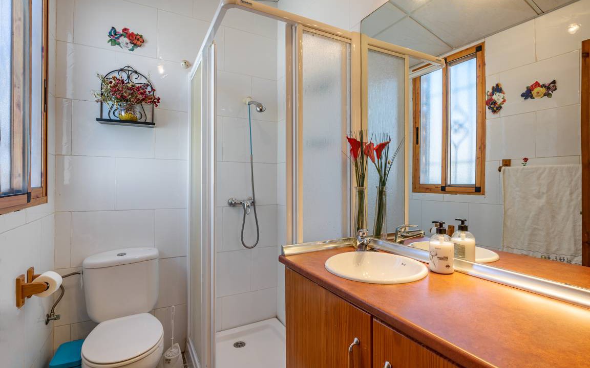 Photo of Bathroom in Cogollos de Guadix