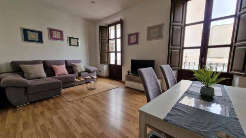 Photo of Livingroom in Central District