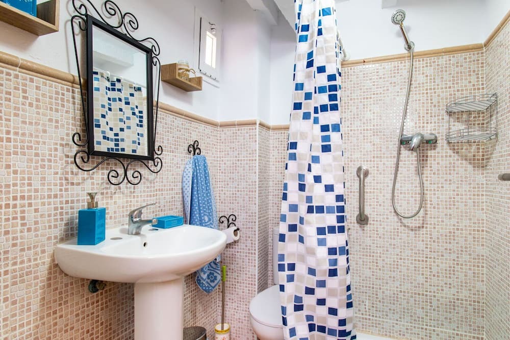 Photo of Bathroom in Guajar Faraguit