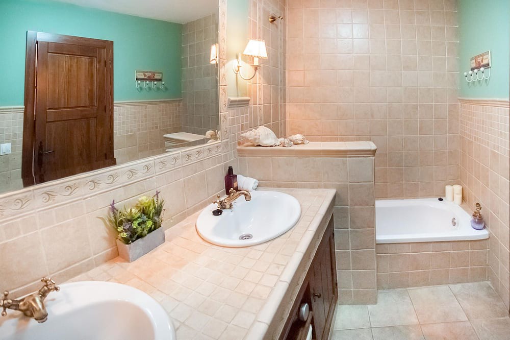 Photo of Bathroom in Guadix